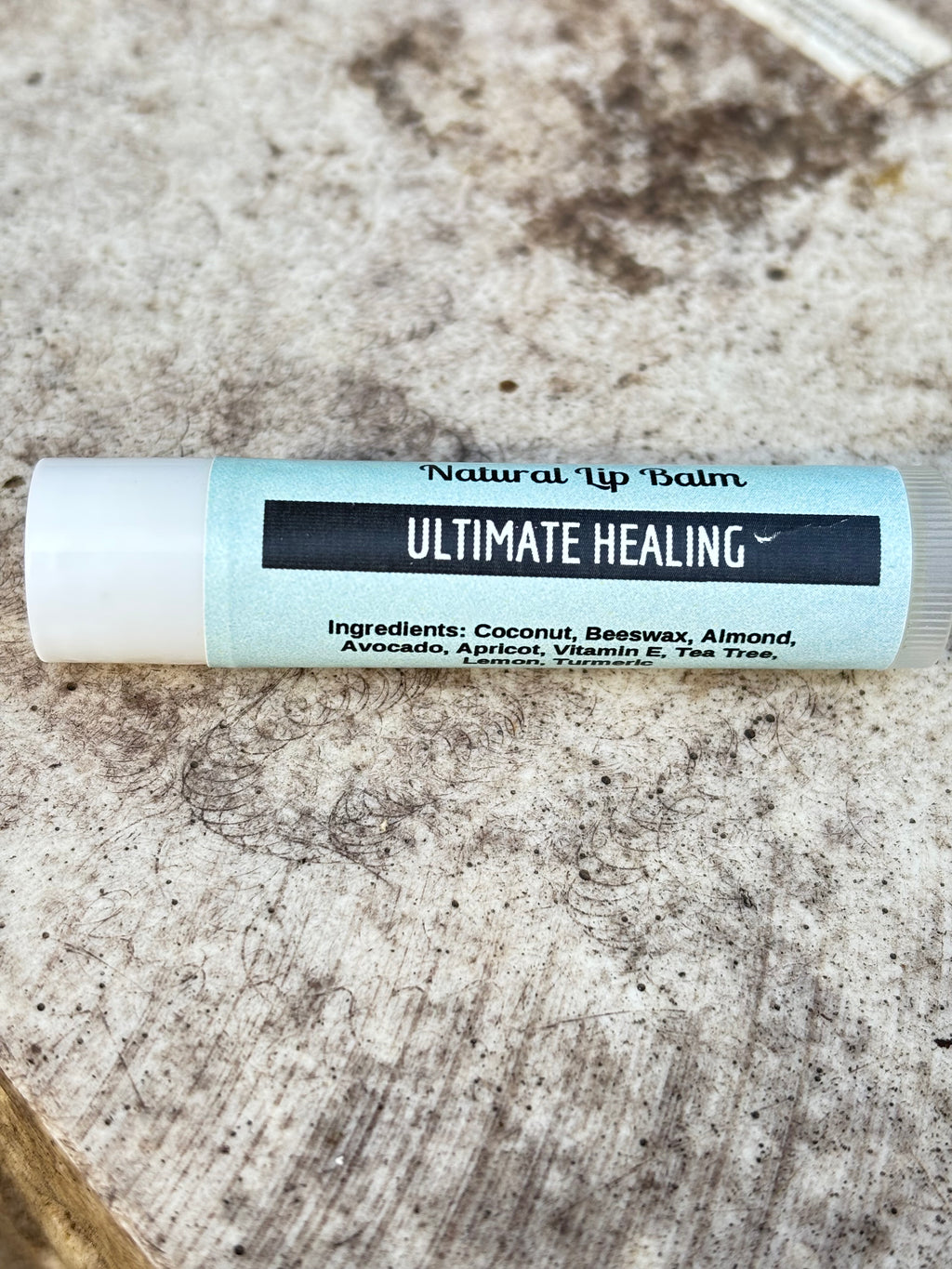 KEF's Luna Leaf All-Natural Lip Balm 🍃