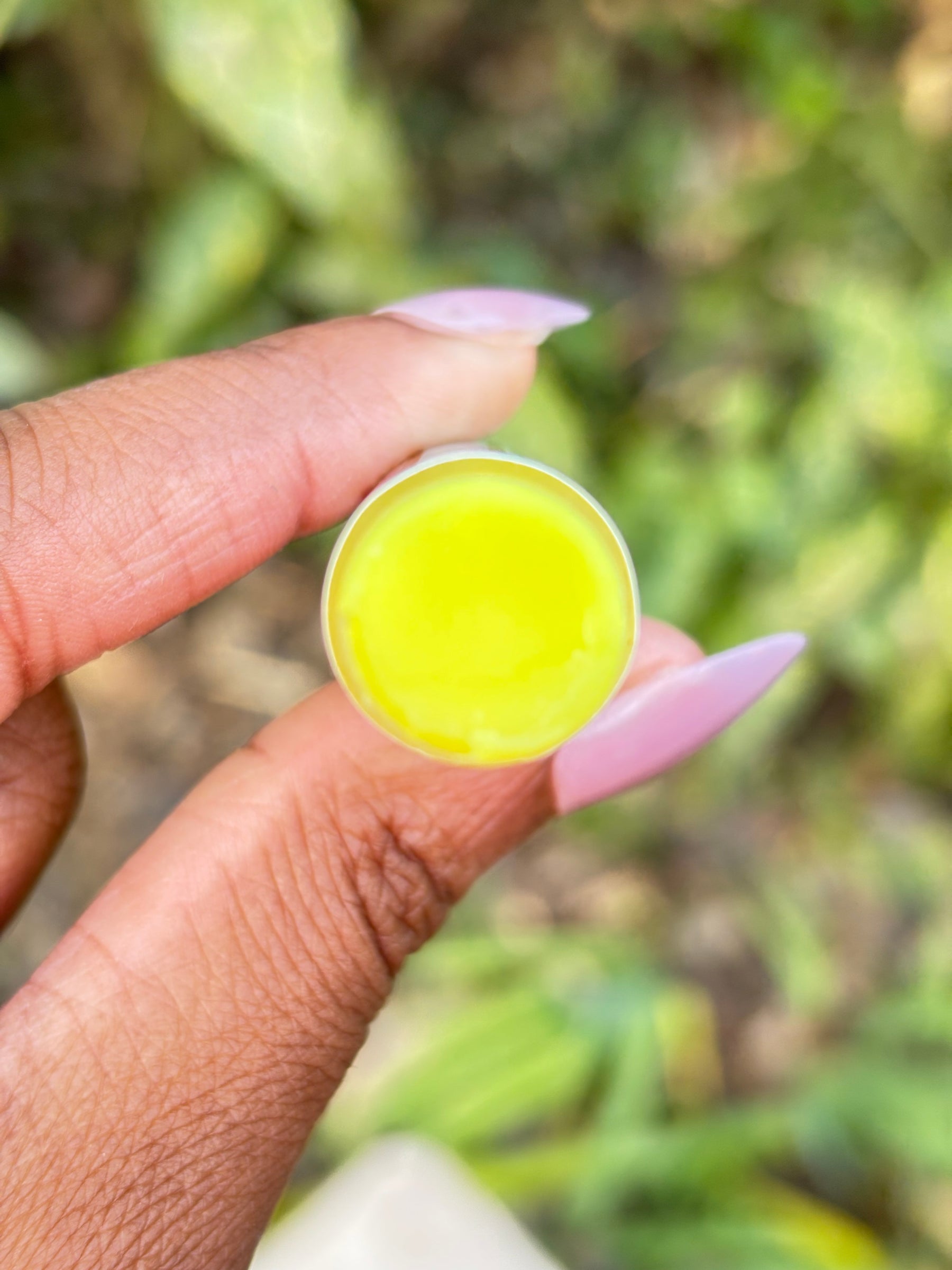 KEF's Luna Leaf All-Natural Lip Balm 🍃